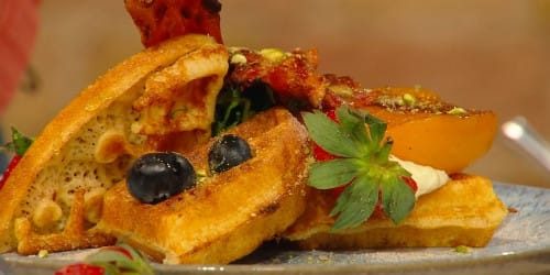 Waffles-with-smoked-bacon-and-caramelised-peach.jpg