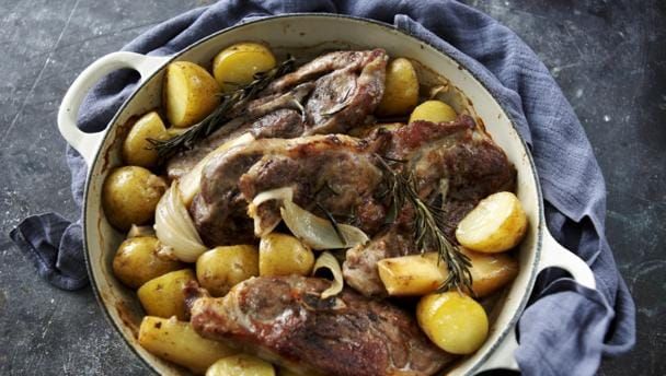 lambhotpot_92585_16x9.jpg