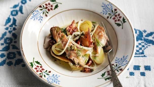 mackerel_and_bacon_salad_10923_16x9-4.jpg